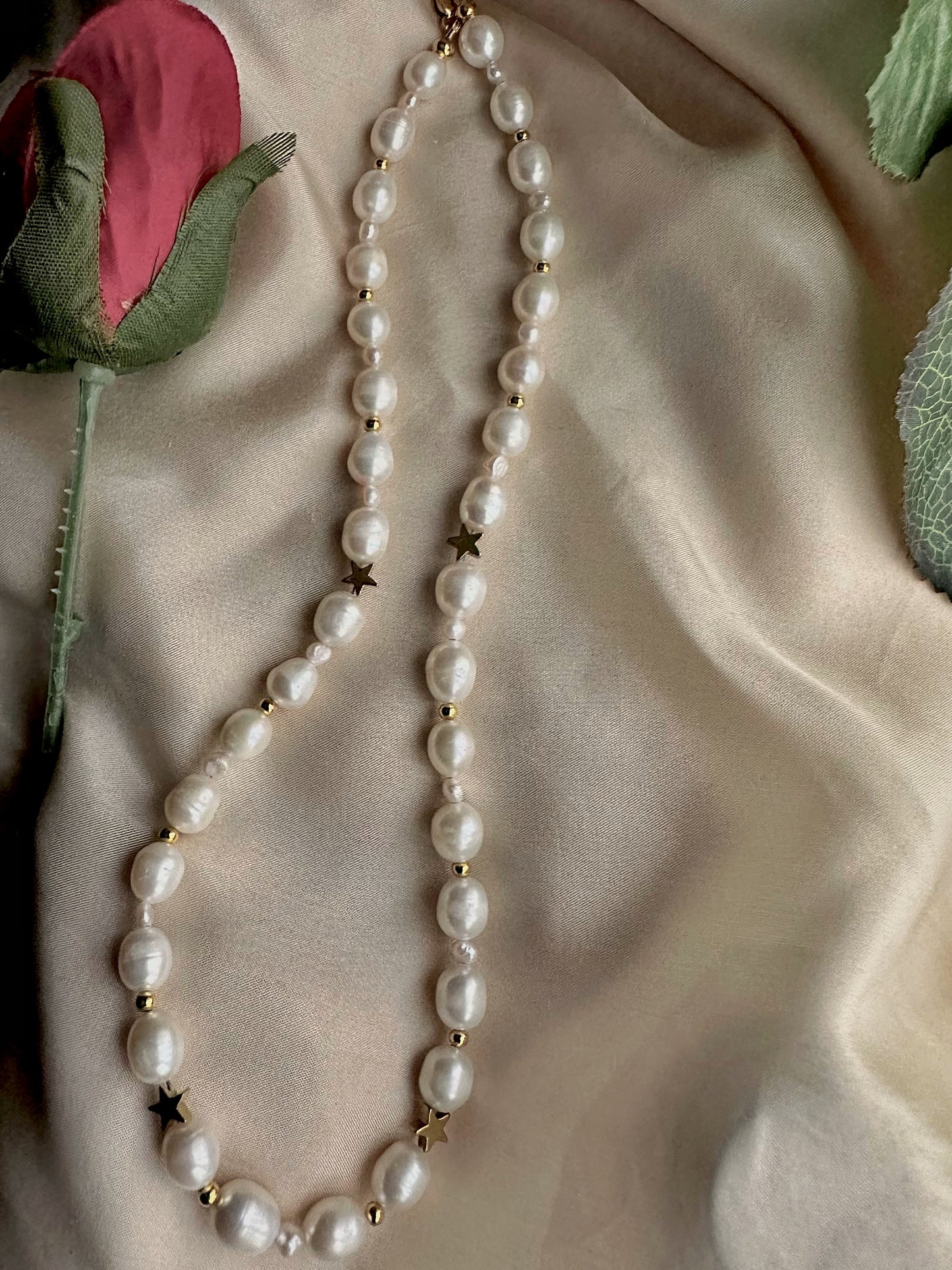 Aney - Pearl Necklace